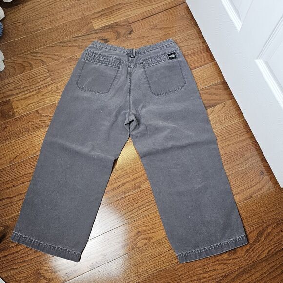 Womens Dark Gray North Face Capris Size 8 Regular Waist 14" Inseam 22" Baggy - Picture 4 of 5